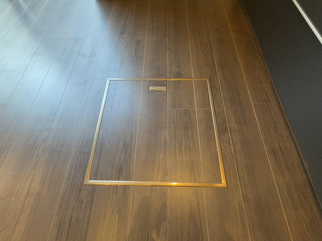 エスペリオ太東ガレージの収納