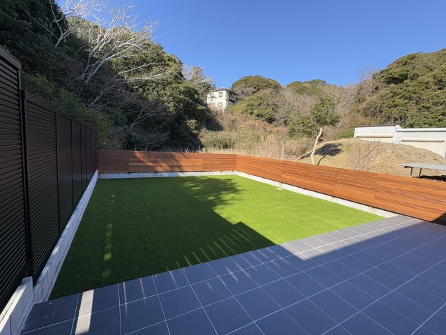 エスペリオ太東ガレージの庭