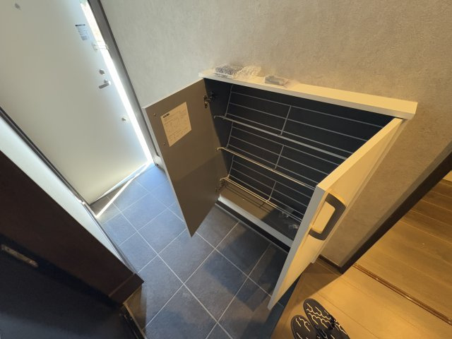 エスペリオ太東ガレージの収納