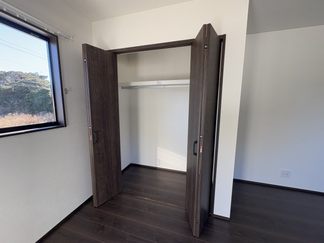 エスペリオ太東ガレージの収納