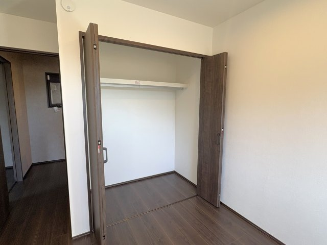 エスペリオ太東ガレージの収納