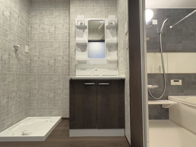 エスペリオ太東ガレージの独立洗面台