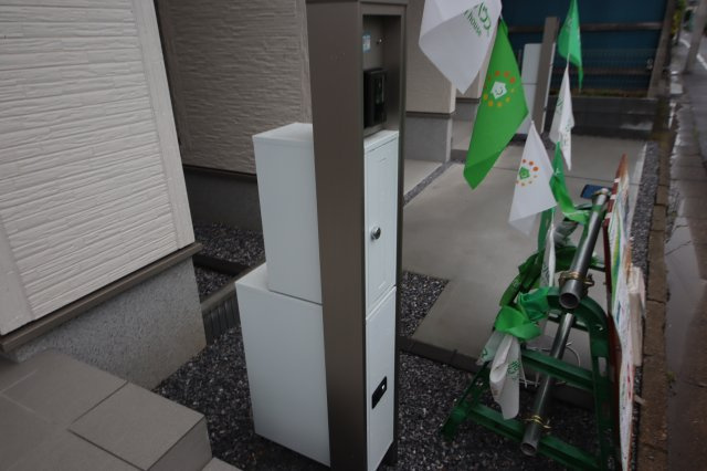 【玄関】 | 《仲介手数料無料》上尾市仲町２丁目2-10(2号棟)新築一戸建てリナージュ | 撮影日 2025年5月31日 16:00 雨