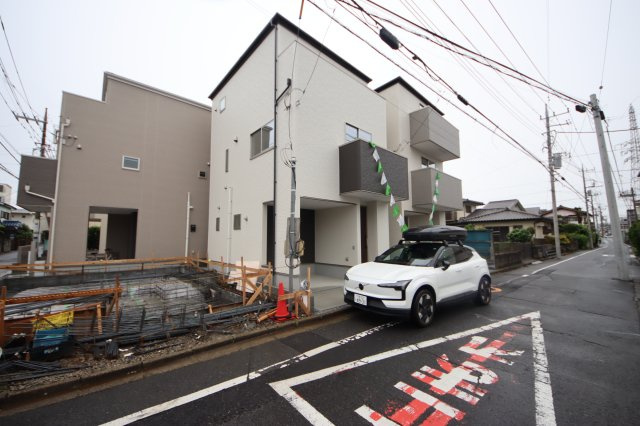 【外観】 | 《仲介手数料無料》上尾市仲町２丁目2-10(2号棟)新築一戸建てリナージュ | 撮影日 2025年5月31日 16:00 雨