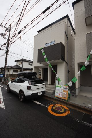 【外観】 | 《仲介手数料無料》上尾市仲町２丁目2-10(2号棟)新築一戸建てリナージュ | 撮影日 2025年5月31日 16:00 雨