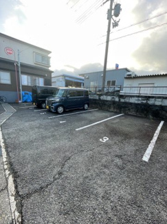 【駐車場】 | ピュアフラット１２