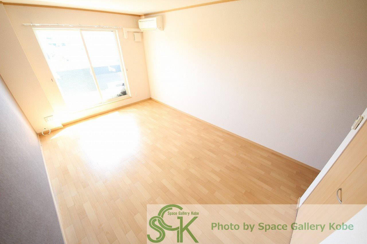 ドゥムールストレチアの居間・リビング|※お部屋により仕様が異なる場合があります。