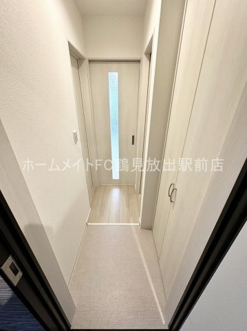 大阪市鶴見区今津北４丁目のアパートの玄関