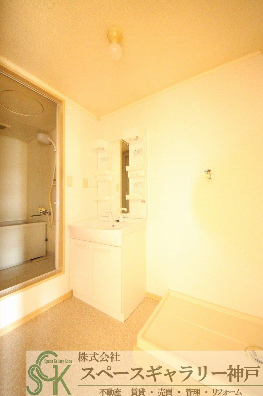 パールハイツ西の洗面所|※お部屋により仕様が異なる場合があります。