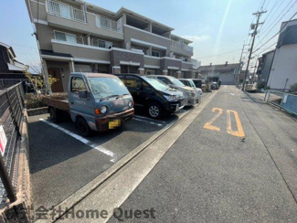 【駐車場】 | ハンプトンコート山城
