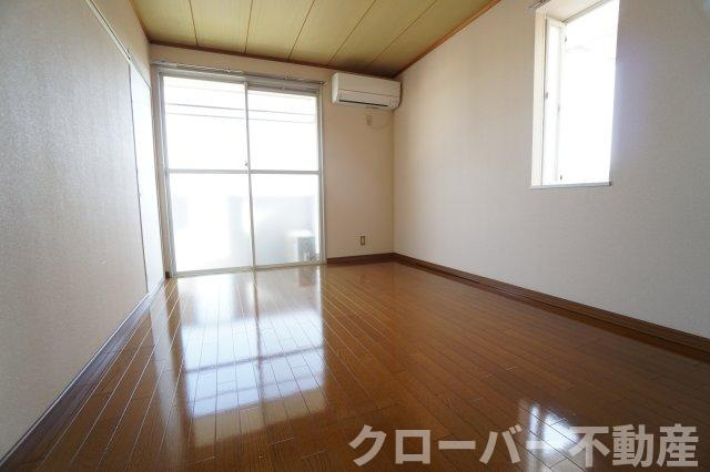 サンハイツ宮川の居間・リビング