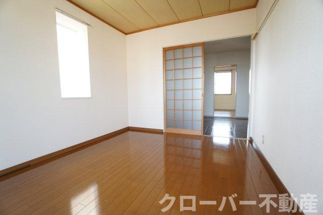 サンハイツ宮川の居間・リビング