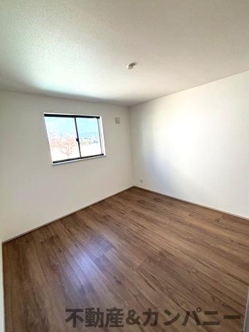 近隣挨拶どうする？？たちばな小学校が隣人な家の洋室|スタンダードな洋室です