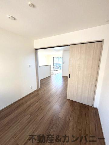 近隣挨拶どうする？？たちばな小学校が隣人な家の居間・リビング|使いやすいリビングです