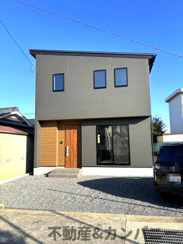 近隣挨拶どうする？？たちばな小学校が隣人な家の外観|建物外観を気になさる方へ、見た目の良い物件です