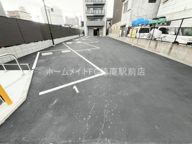 大阪市城東区東中浜１丁目の賃貸マンションの駐車場