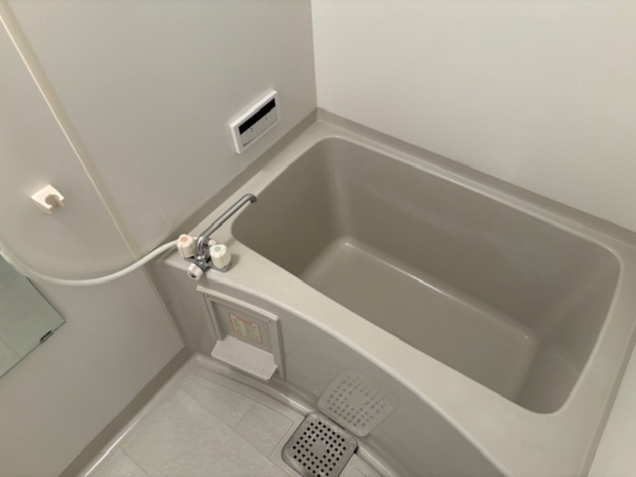 ミカハウスⅡの浴室|ゆったり過ごせるお風呂です