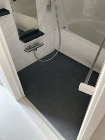 アリュイッテ富士見台の浴室|現状回復工事前