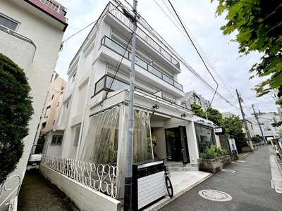 【外観】 | 神宮前マンション・３０１号室 | ２０２２年４月　外壁リニュー… 