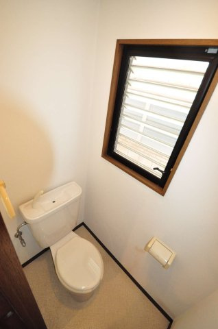 大阪市城東区鴫野東３丁目の賃貸マンションのトイレ