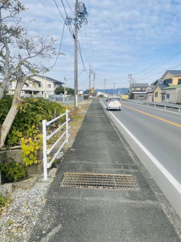 浜松市中央区村櫛町　売土地の前面道路含む現地写真