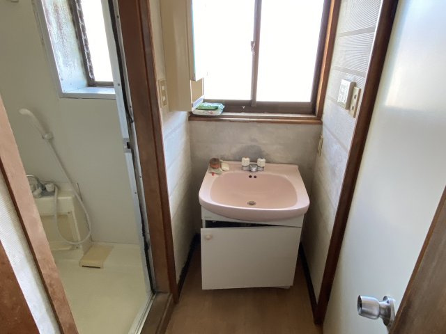 西条市下島山甲1358-1　店舗のその他