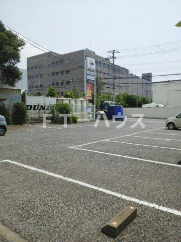 リヴェール習志野の駐車場