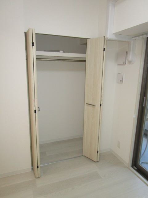 大阪市淀川区新北野１丁目の賃貸マンションの収納