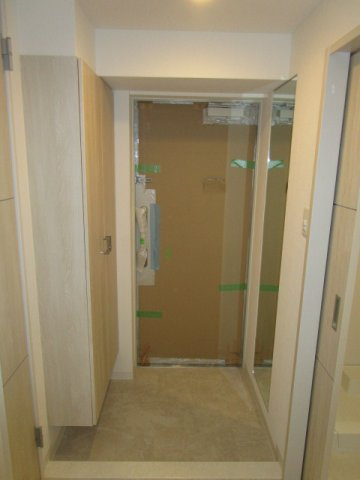 大阪市淀川区新北野１丁目の賃貸マンションの玄関