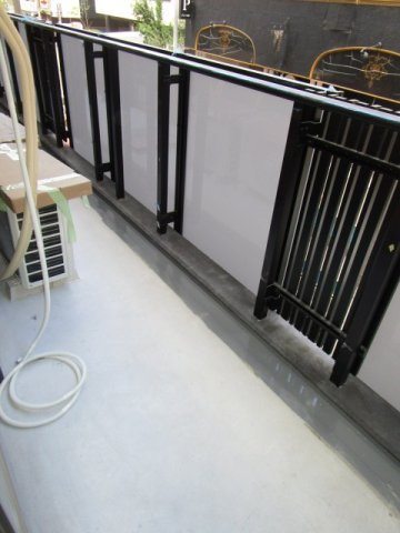 大阪市淀川区新北野１丁目の賃貸マンションのバルコニー