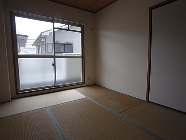 甲南セゾン東灘の和室