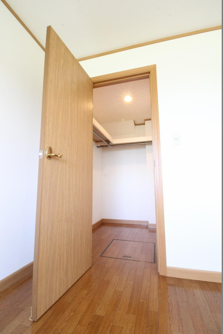 ルマージュ神戸五番館の収納|※お部屋により仕様が異なる場合があります。