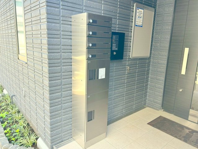 Ｒｅｆｉｎｅｄ　Ｃｏｕｒｔ　立川のエントランス