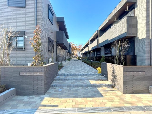 （仮称）上水本町２丁目ヘーベルメゾンＢ棟のエントランス