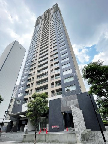 レジデンス梅田ローレルタワーの外観|おしゃれな外観です