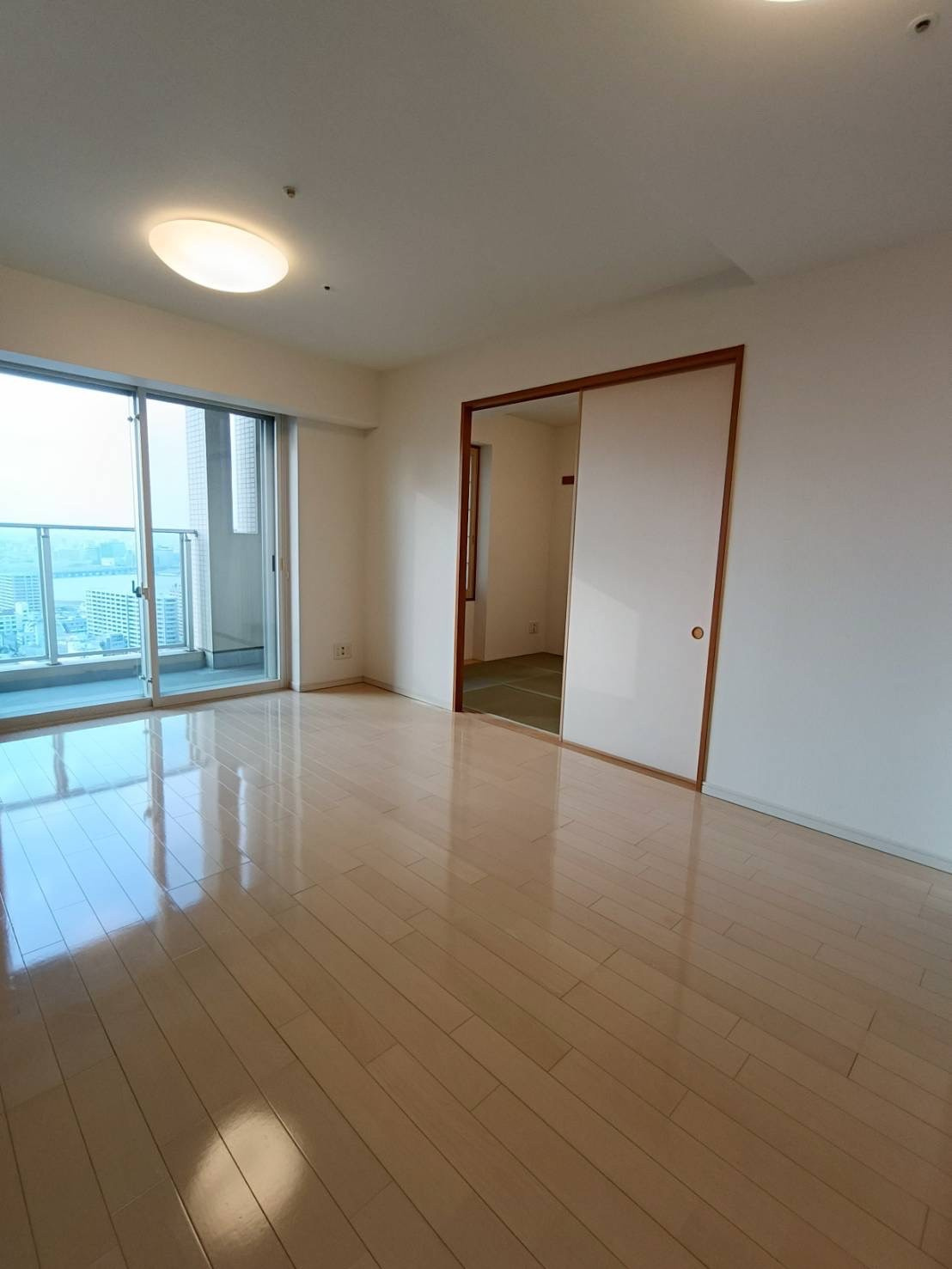 レジデンス梅田ローレルタワーの居間・リビング|使いやすい居間です