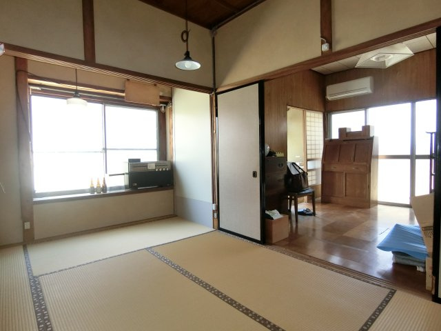米子市灘町2丁目中古住宅の和室