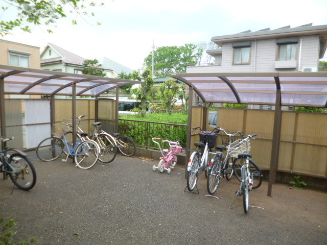 ボヌール国立のその他共用部分|★屋根付き駐輪場★