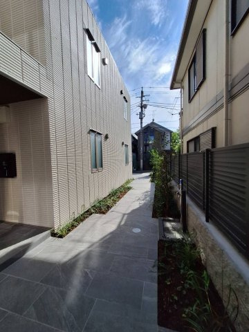 フロイデ浜田山の駐車場