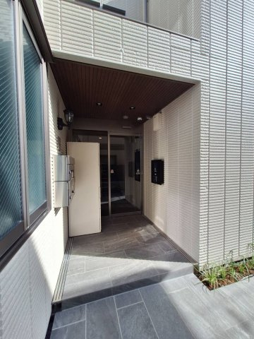 フロイデ浜田山のエントランス