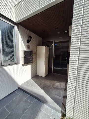 フロイデ浜田山のエントランス