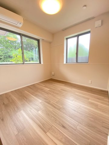 ＣＬＡＩＲ　ＭＡＩＳＯＮ　ＫＵＧＡＹＡＭＡの寝室