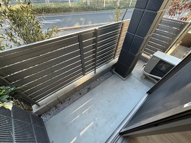 ＣＬＡＩＲ　ＭＡＩＳＯＮ　ＫＵＧＡＹＡＭＡのバルコニー