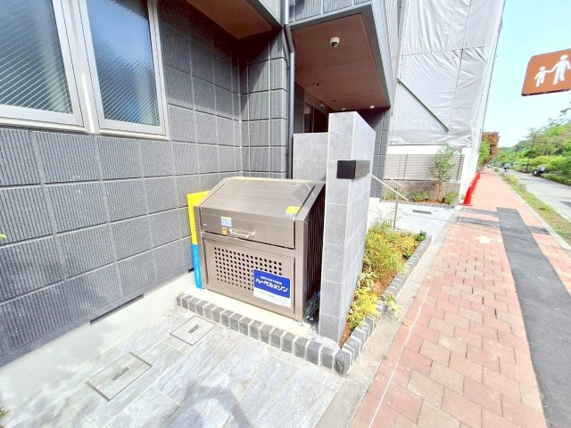 ＣＬＡＩＲ　ＭＡＩＳＯＮ　ＫＵＧＡＹＡＭＡのエントランス