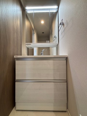 ＣＬＡＩＲ　ＭＡＩＳＯＮ　ＫＵＧＡＹＡＭＡの独立洗面台