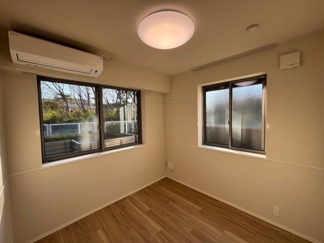 ＣＬＡＩＲ　ＭＡＩＳＯＮ　ＫＵＧＡＹＡＭＡの寝室