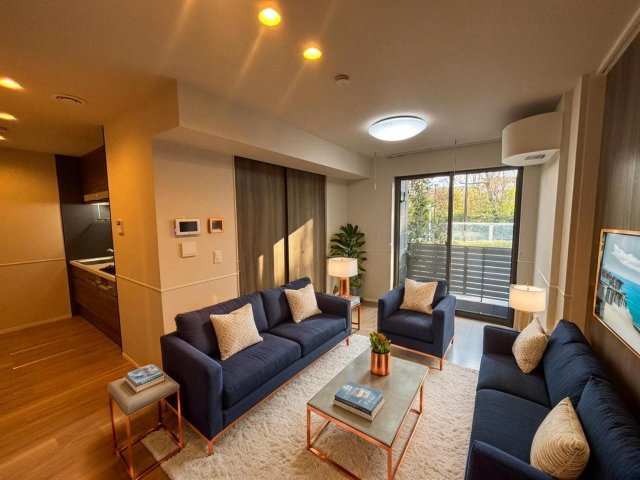 ＣＬＡＩＲ　ＭＡＩＳＯＮ　ＫＵＧＡＹＡＭＡの居間・リビング