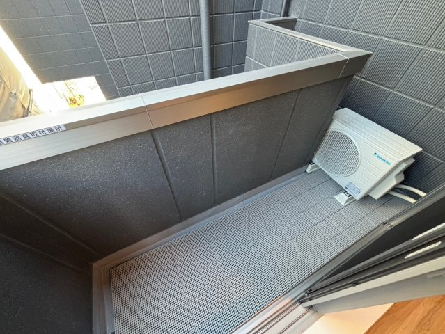 ＣＬＡＩＲ　ＭＡＩＳＯＮ　ＫＵＧＡＹＡＭＡのバルコニー