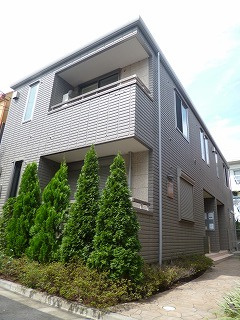 グランペール和泉の外観|閑静な住宅街　全室角部屋