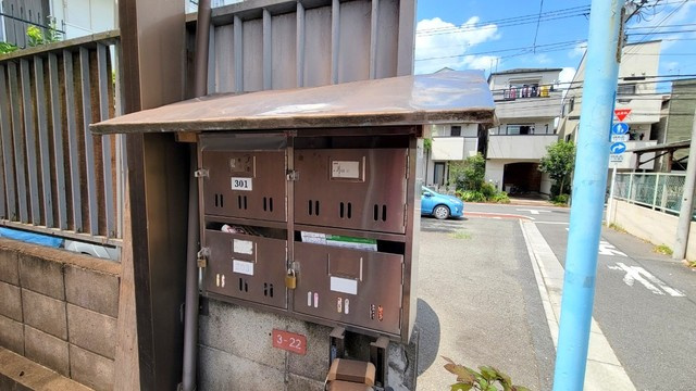 コーポサチのエントランス